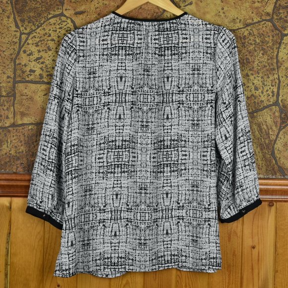 H&M Silky black and white top. - Picture 4 of 4